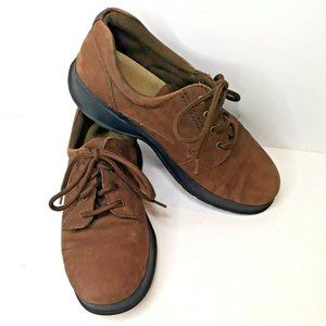 Brown Suede Shoes Women's Size 8 Lace Up Casual Lightly Worn EUC